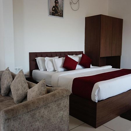 Vistar Resort & Hotels Kammasandra ภายนอก รูปภาพ