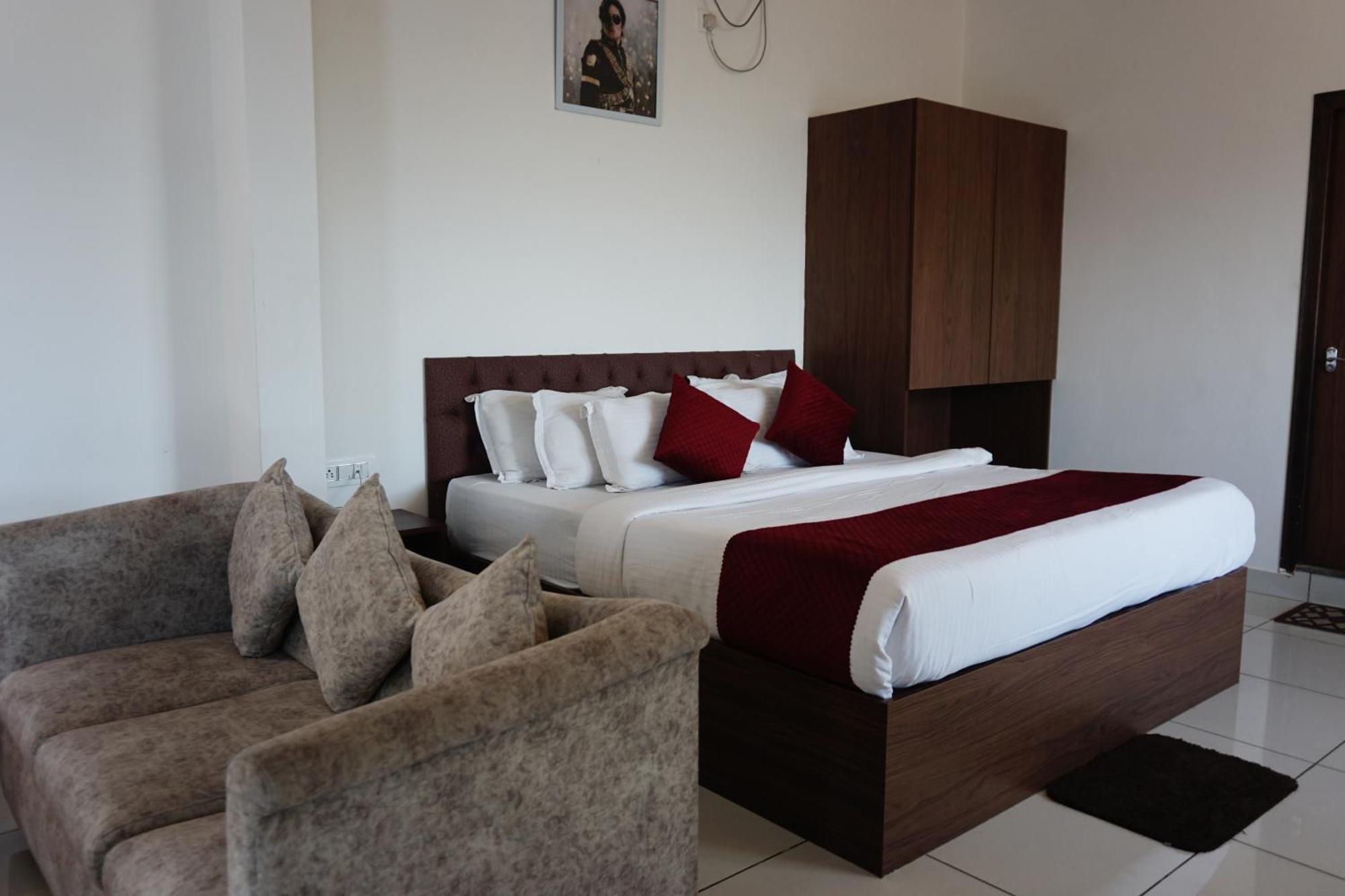 Vistar Resort & Hotels Kammasandra ภายนอก รูปภาพ