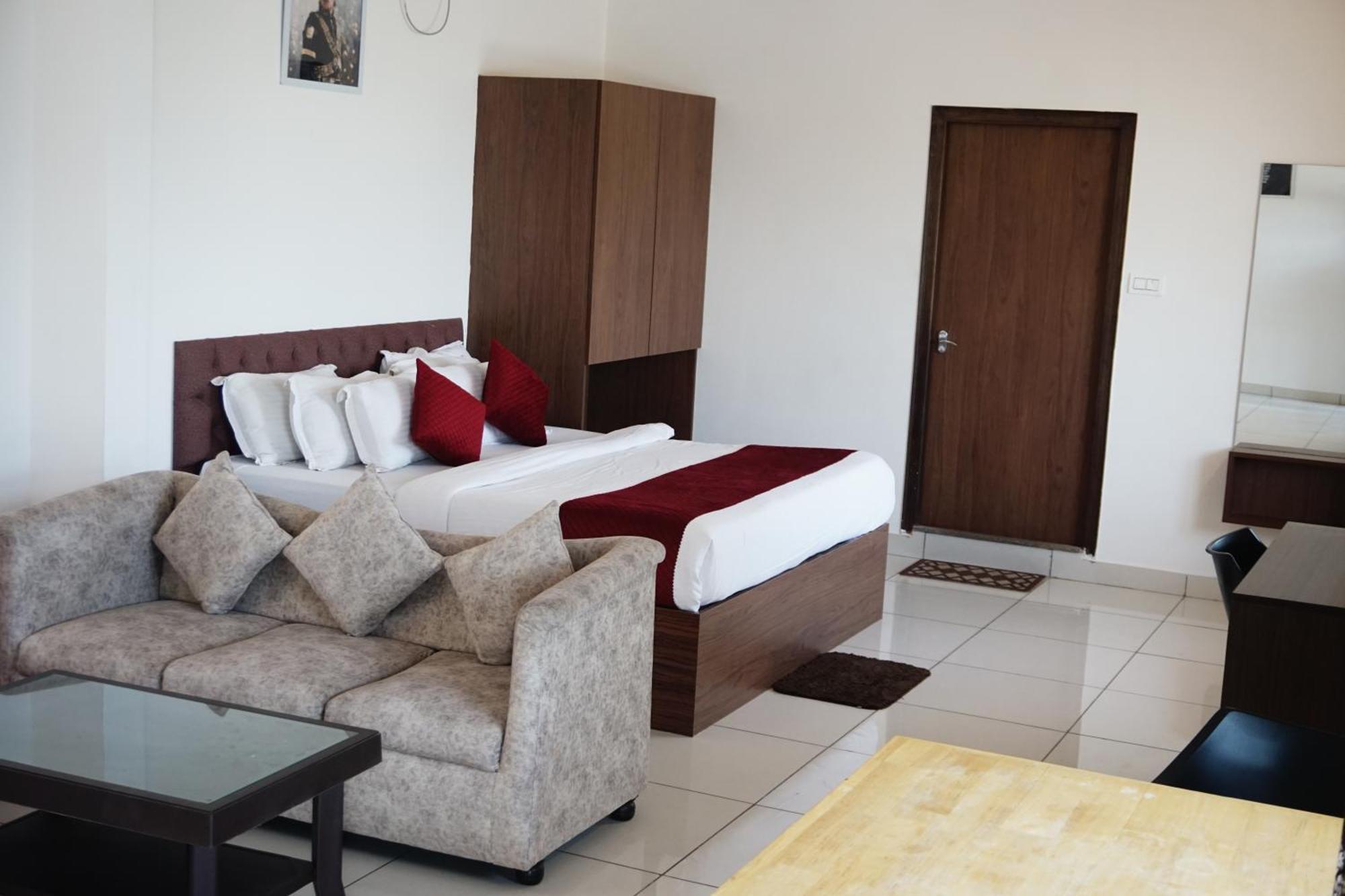 Vistar Resort & Hotels Kammasandra ภายนอก รูปภาพ
