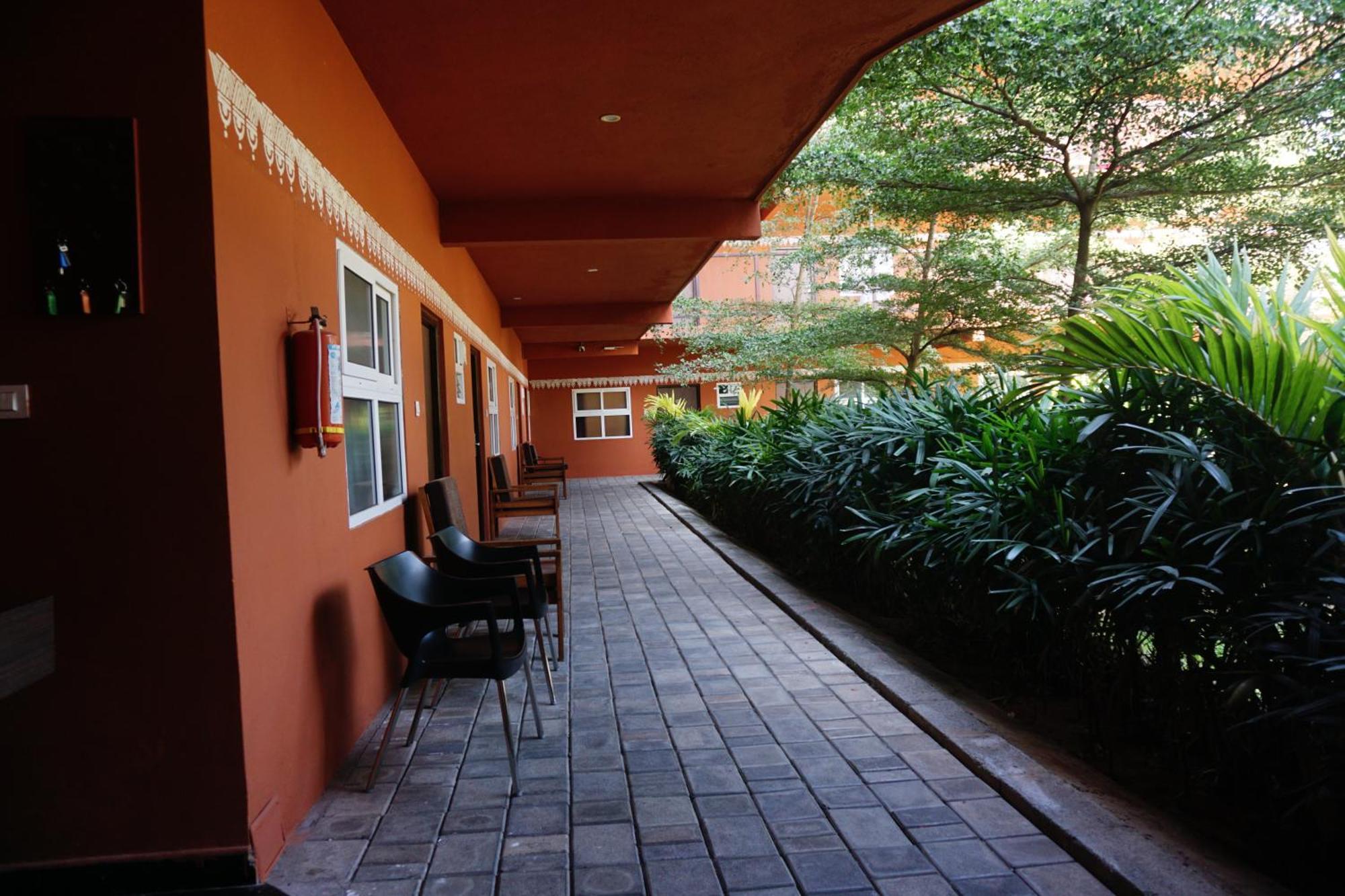 Vistar Resort & Hotels Kammasandra ภายนอก รูปภาพ