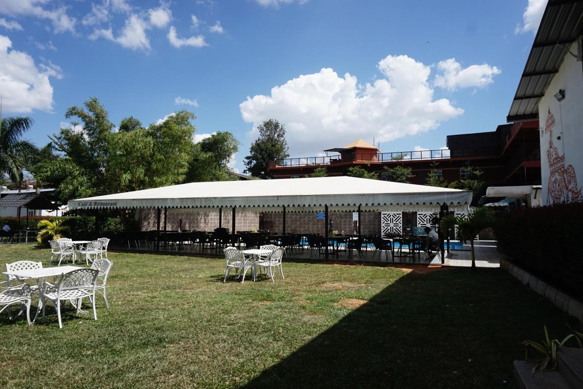 Vistar Resort & Hotels Kammasandra ภายนอก รูปภาพ