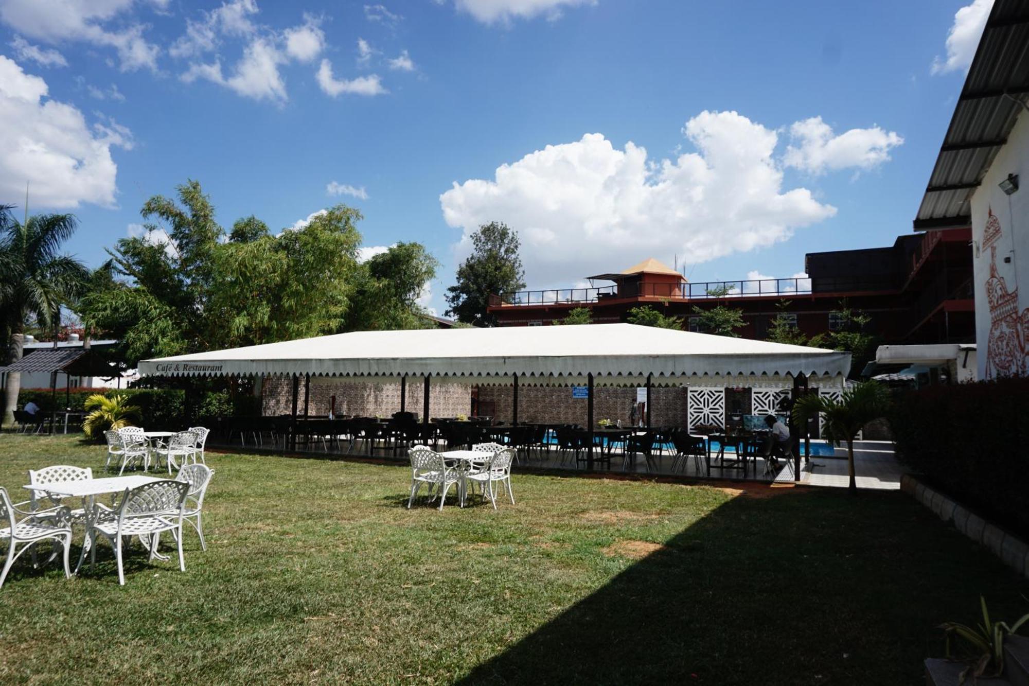 Vistar Resort & Hotels Kammasandra ภายนอก รูปภาพ