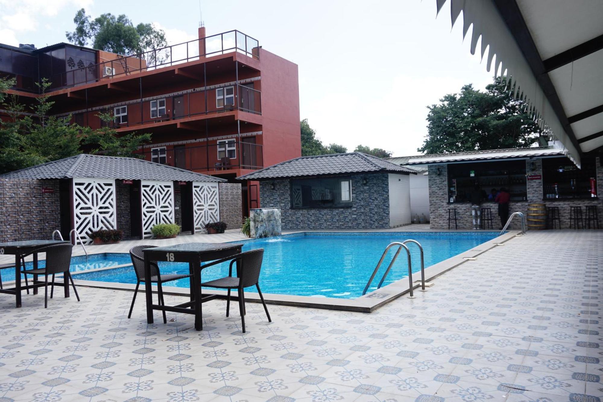 Vistar Resort & Hotels Kammasandra ภายนอก รูปภาพ