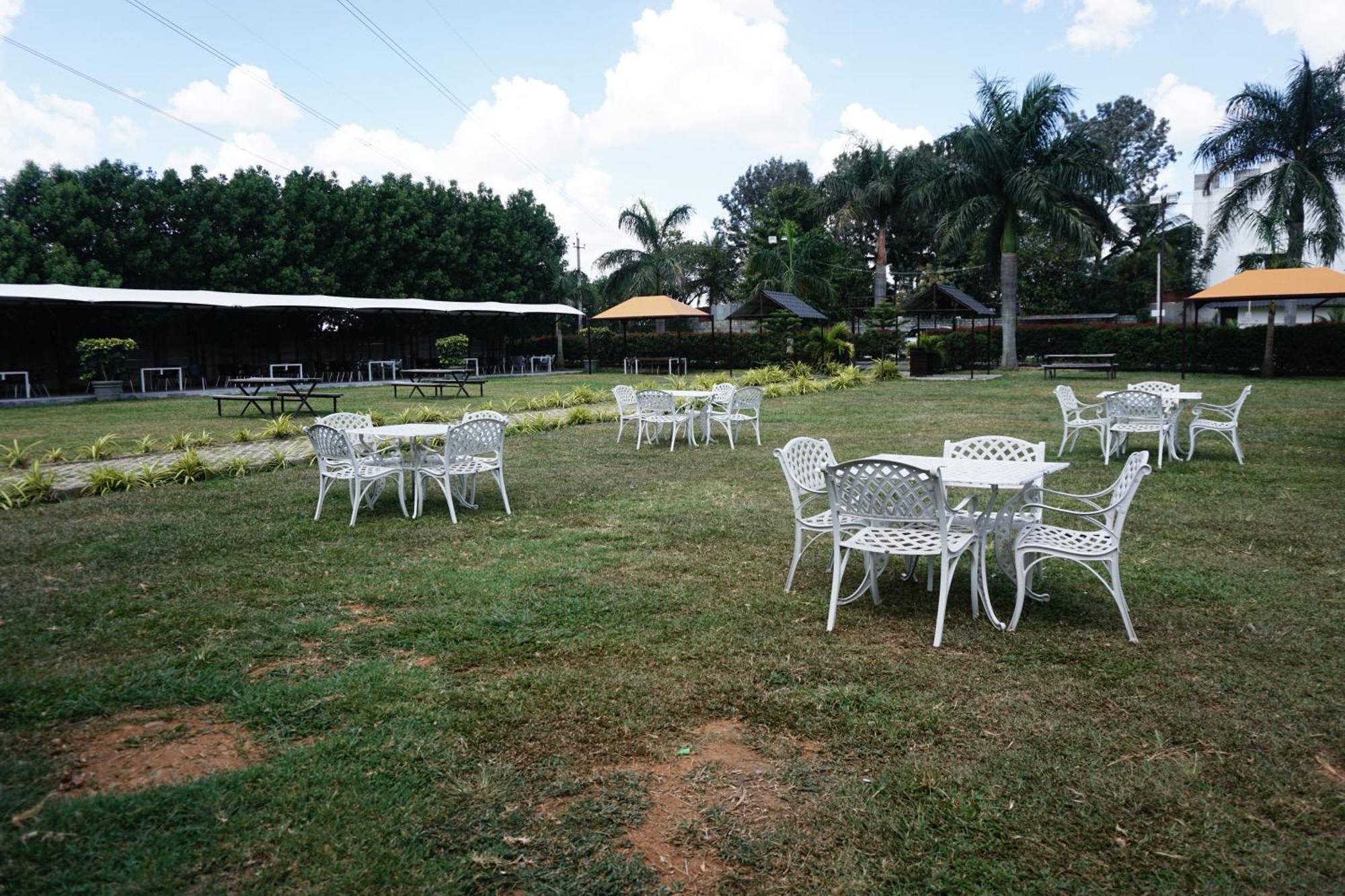 Vistar Resort & Hotels Kammasandra ภายนอก รูปภาพ