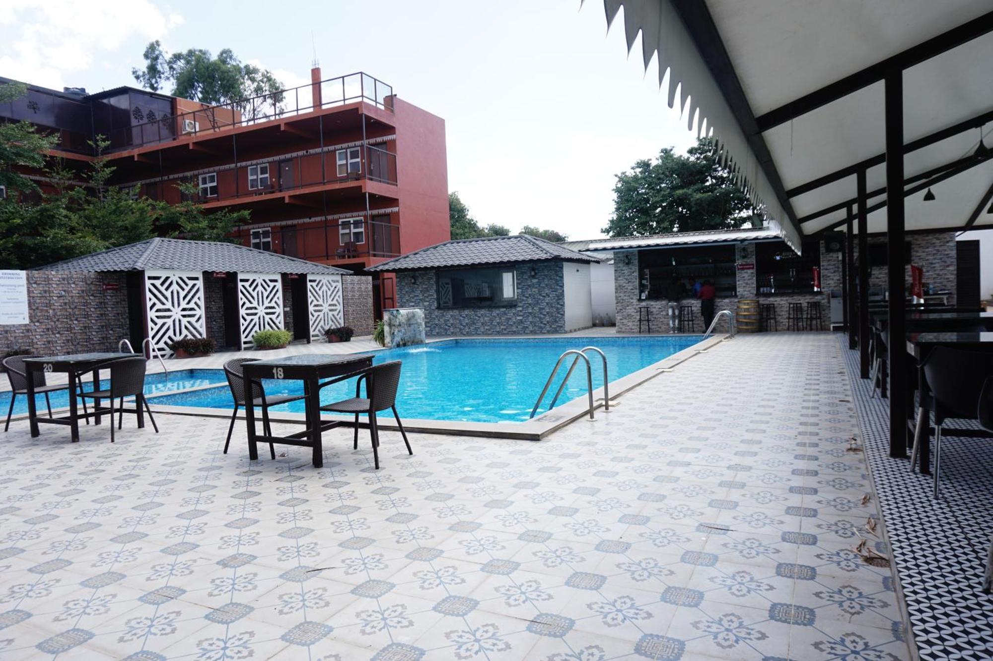 Vistar Resort & Hotels Kammasandra ภายนอก รูปภาพ