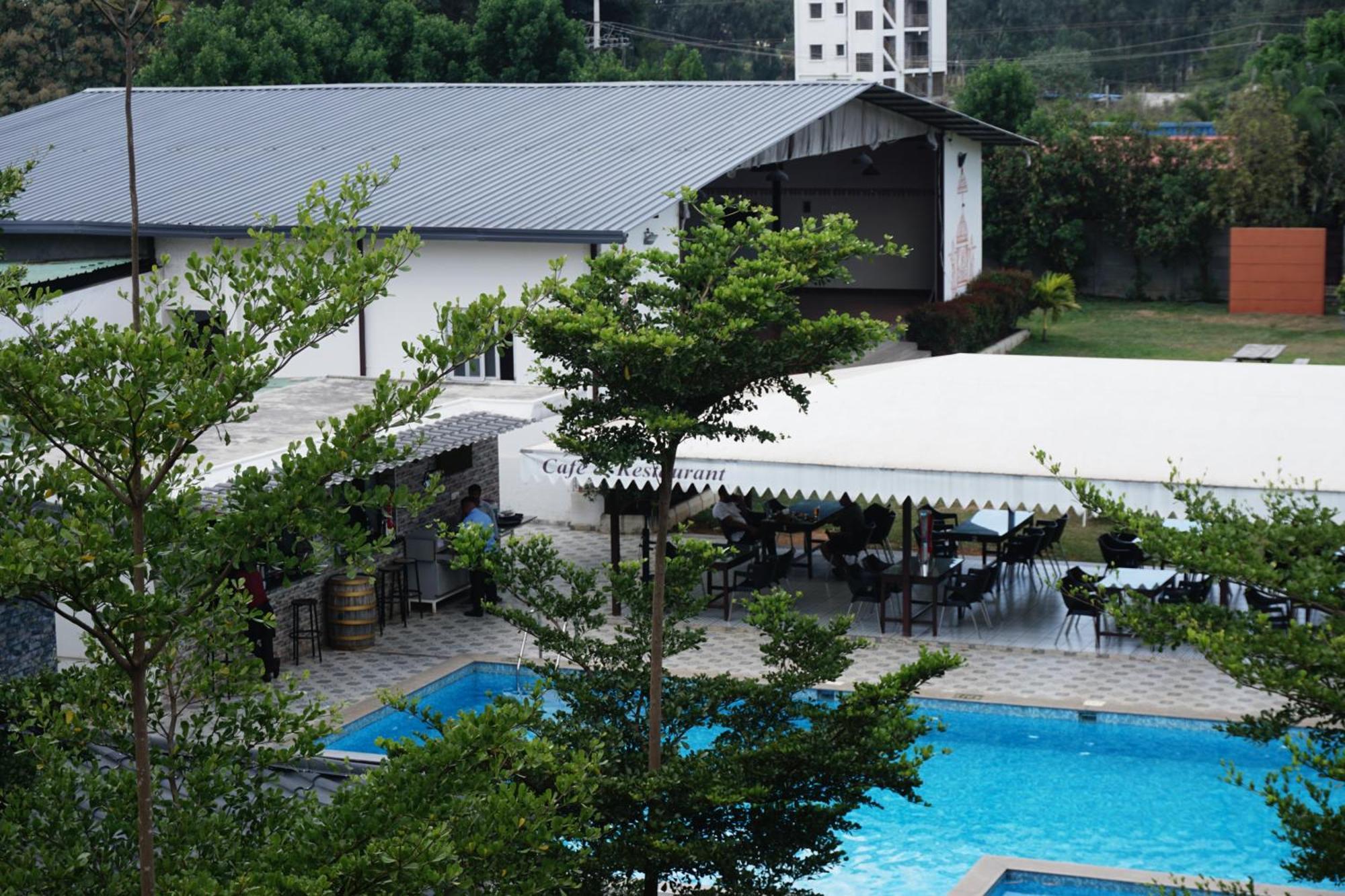 Vistar Resort & Hotels Kammasandra ภายนอก รูปภาพ