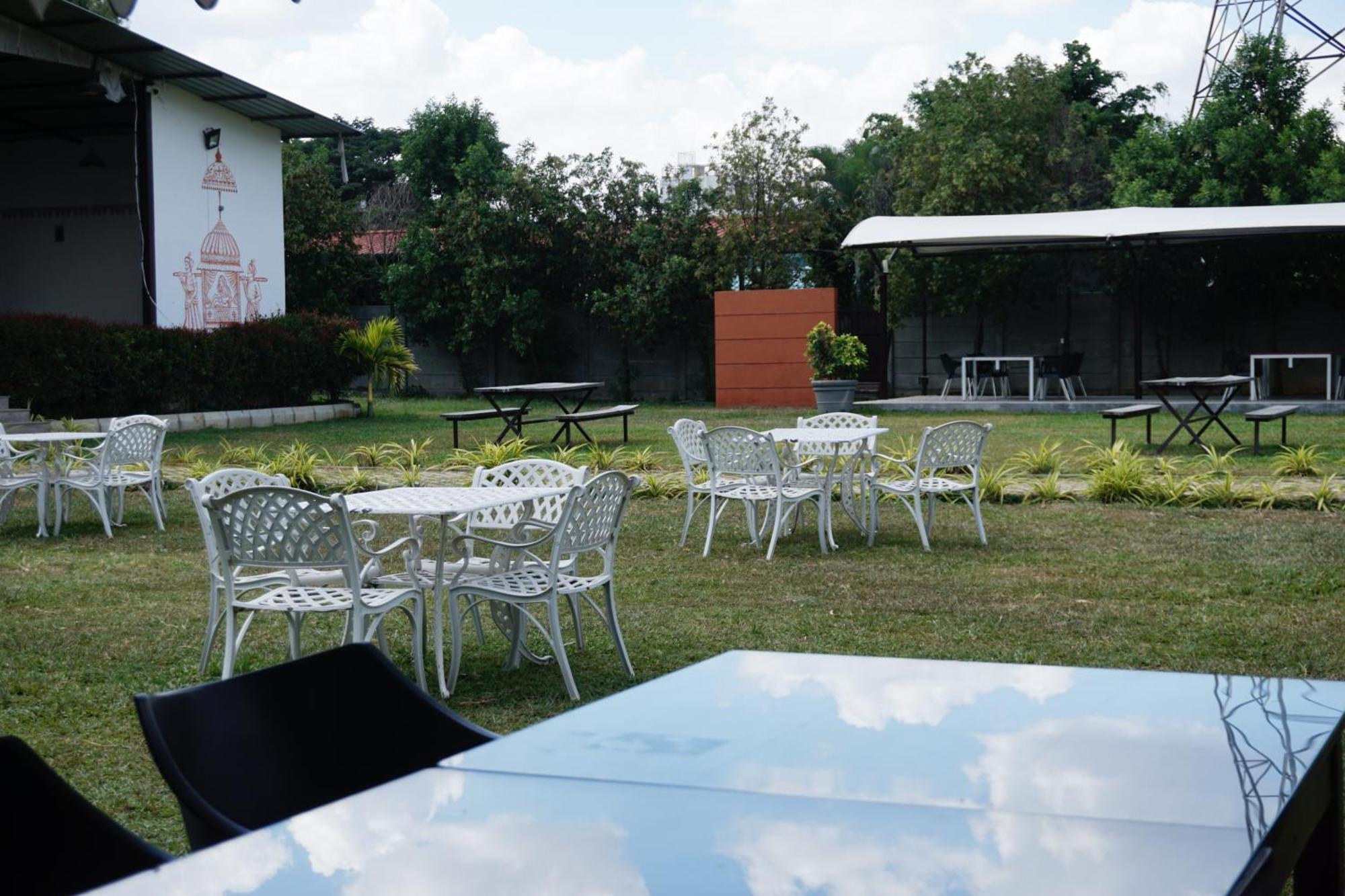 Vistar Resort & Hotels Kammasandra ภายนอก รูปภาพ