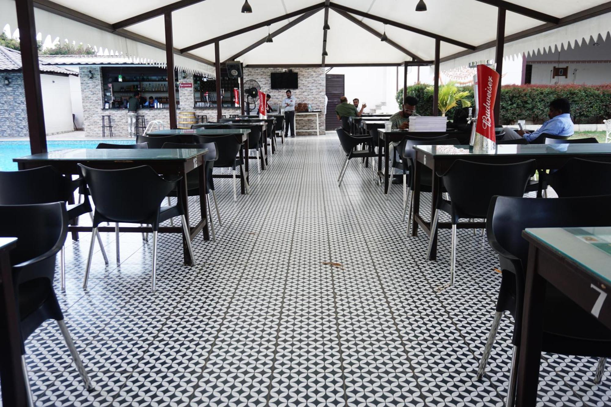 Vistar Resort & Hotels Kammasandra ภายนอก รูปภาพ