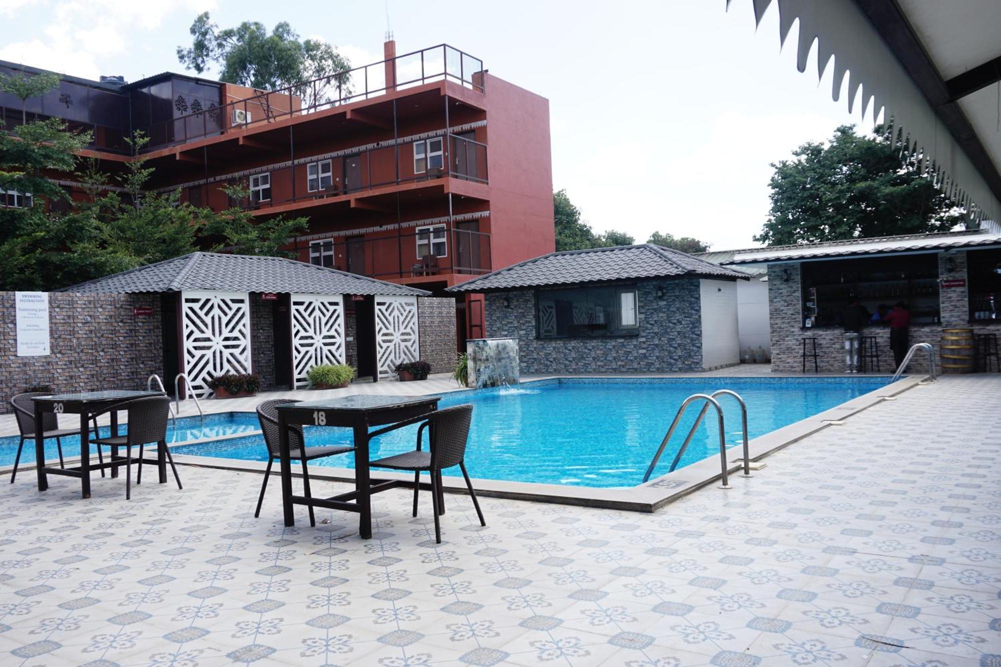 Vistar Resort & Hotels Kammasandra ภายนอก รูปภาพ